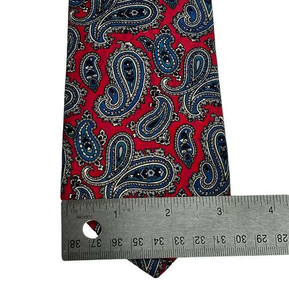 417 by Van Heusen Tie Red Blue Paisley Classic Pointed Red Blue Silk Necktie - Picture 6 of 7